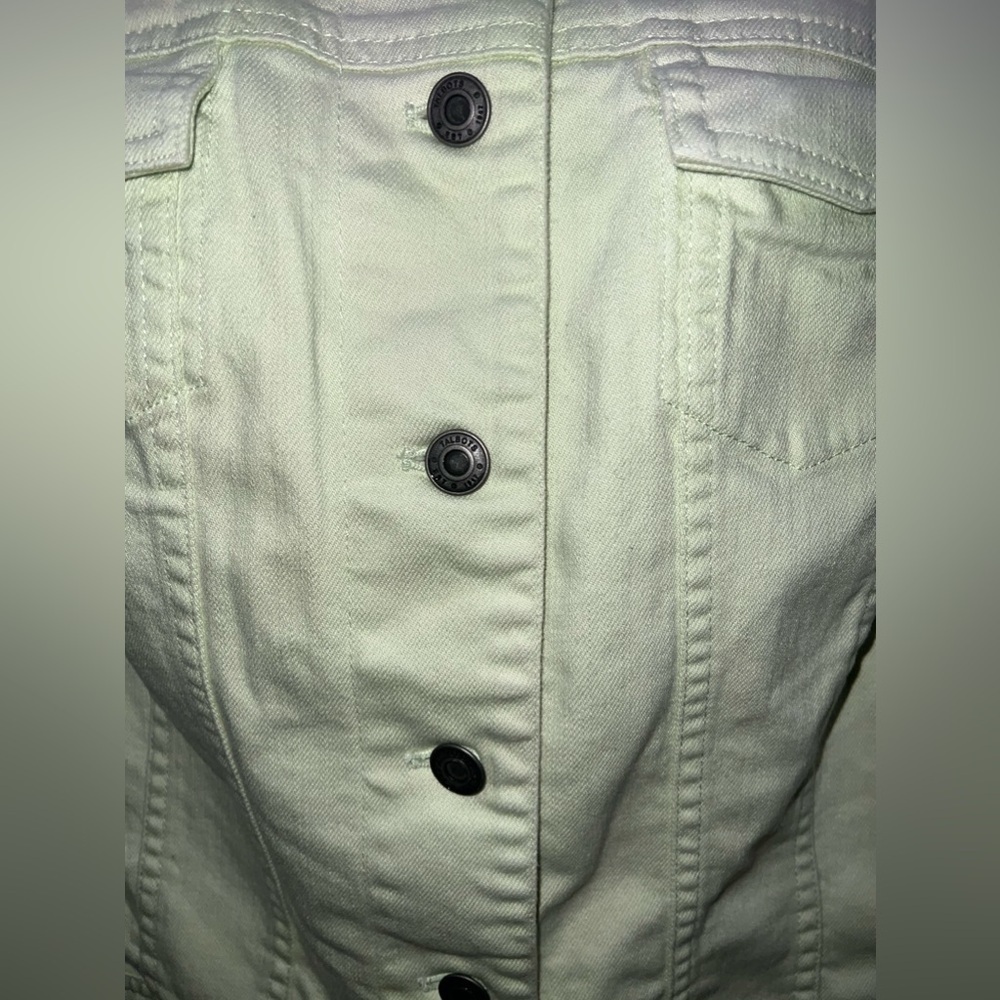 Talbots Women’s Pastel Green Jean Jacket - Picture 4 of 8